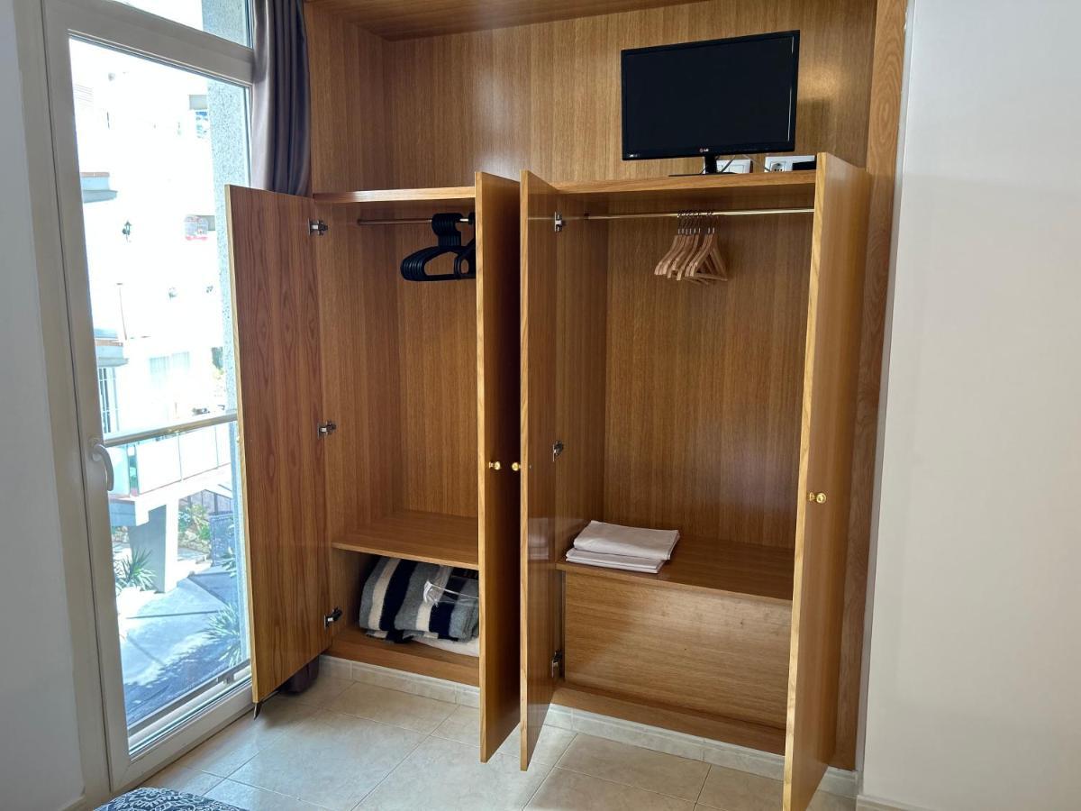 Apartaments Superiors Mtb Only Couples Lloret de Mar Exterior photo