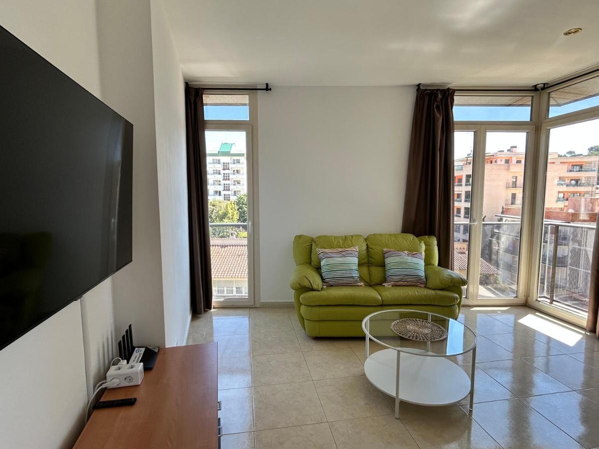 Apartaments Superiors Mtb Only Couples Lloret de Mar Exterior photo