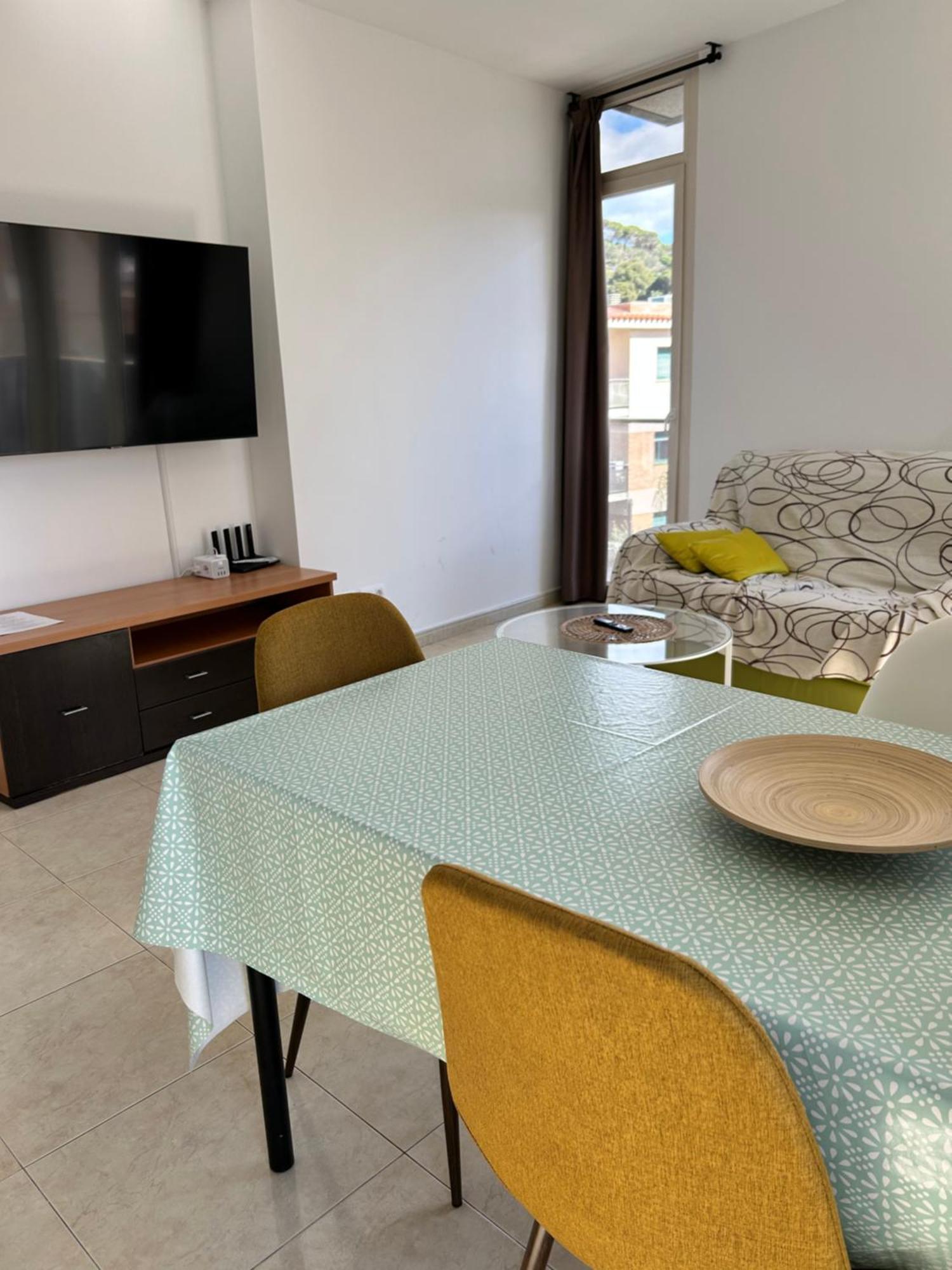 Apartaments Superiors Mtb Only Couples Lloret de Mar Exterior photo