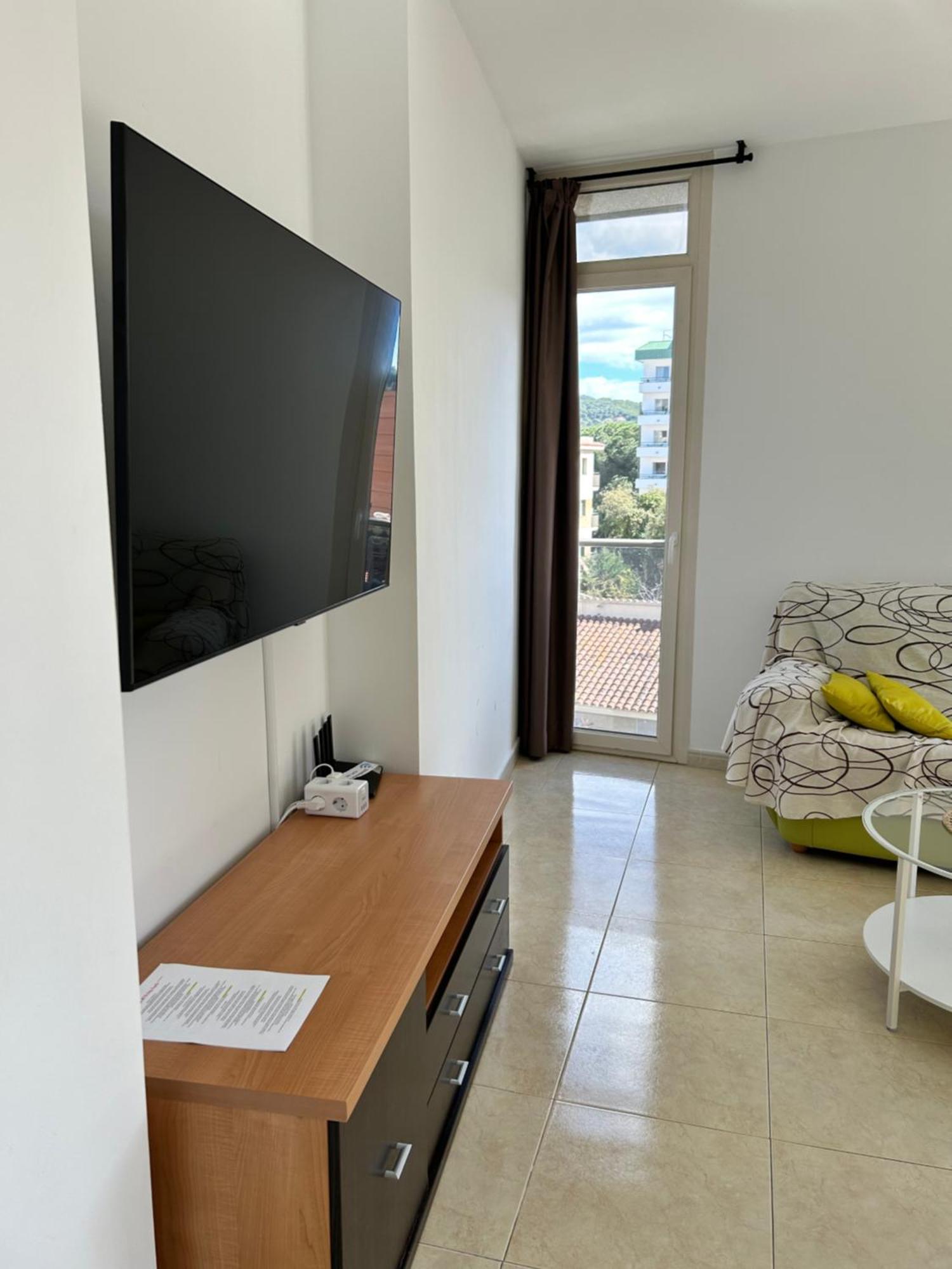 Apartaments Superiors Mtb Only Couples Lloret de Mar Exterior photo