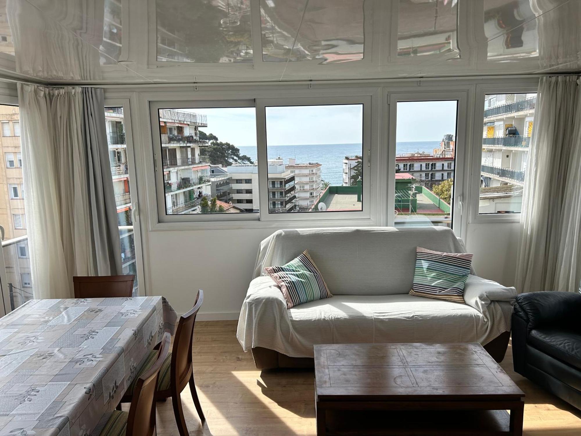 Apartaments Superiors Mtb Only Couples Lloret de Mar Exterior photo