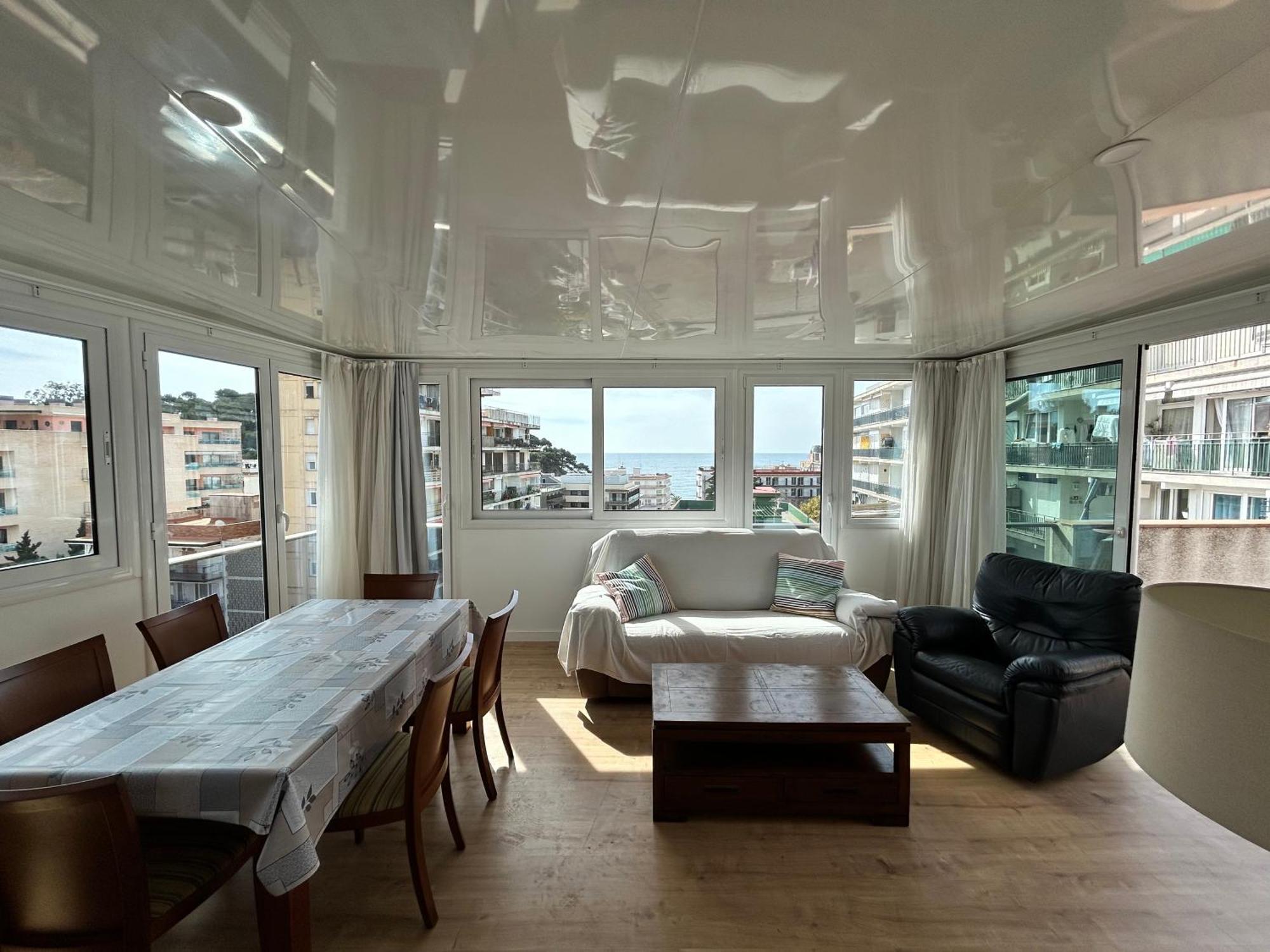 Apartaments Superiors Mtb Only Couples Lloret de Mar Exterior photo